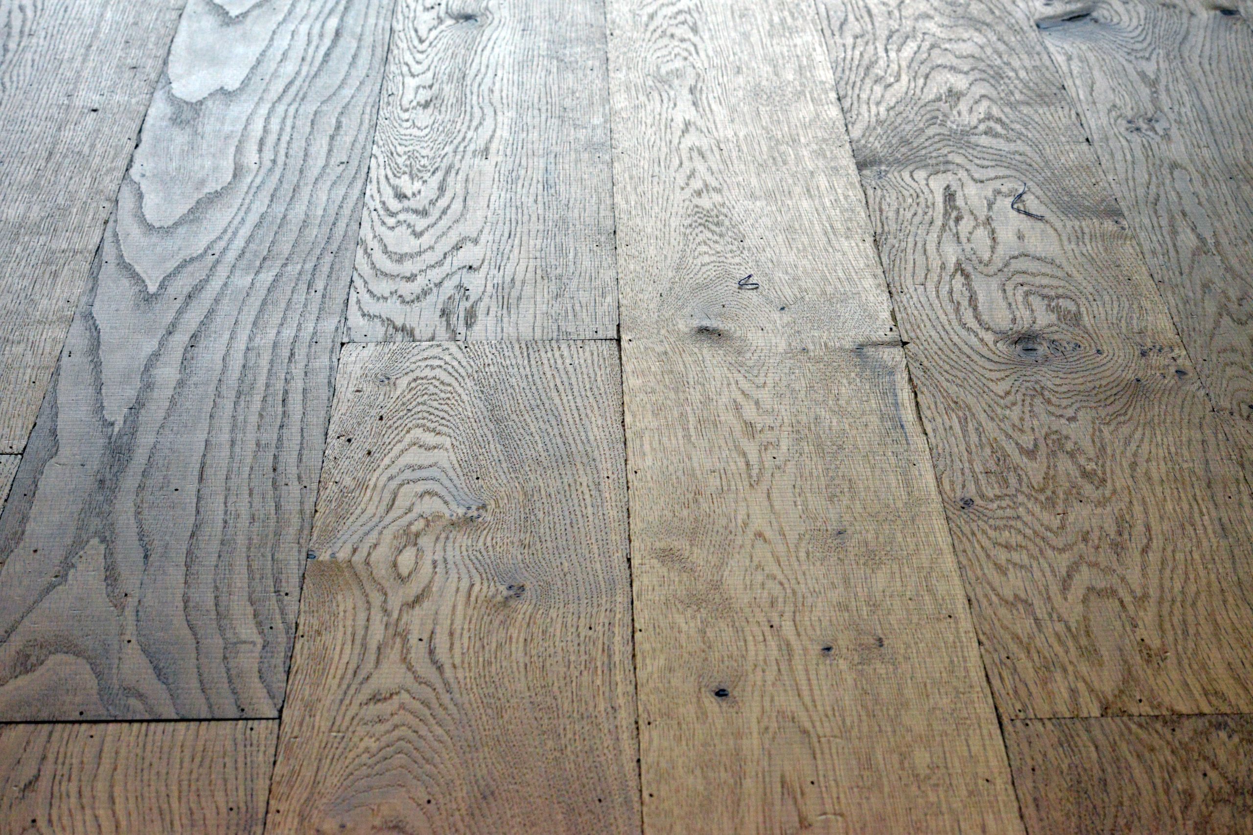Houten planken vloer met natuurlijke houtnerf.